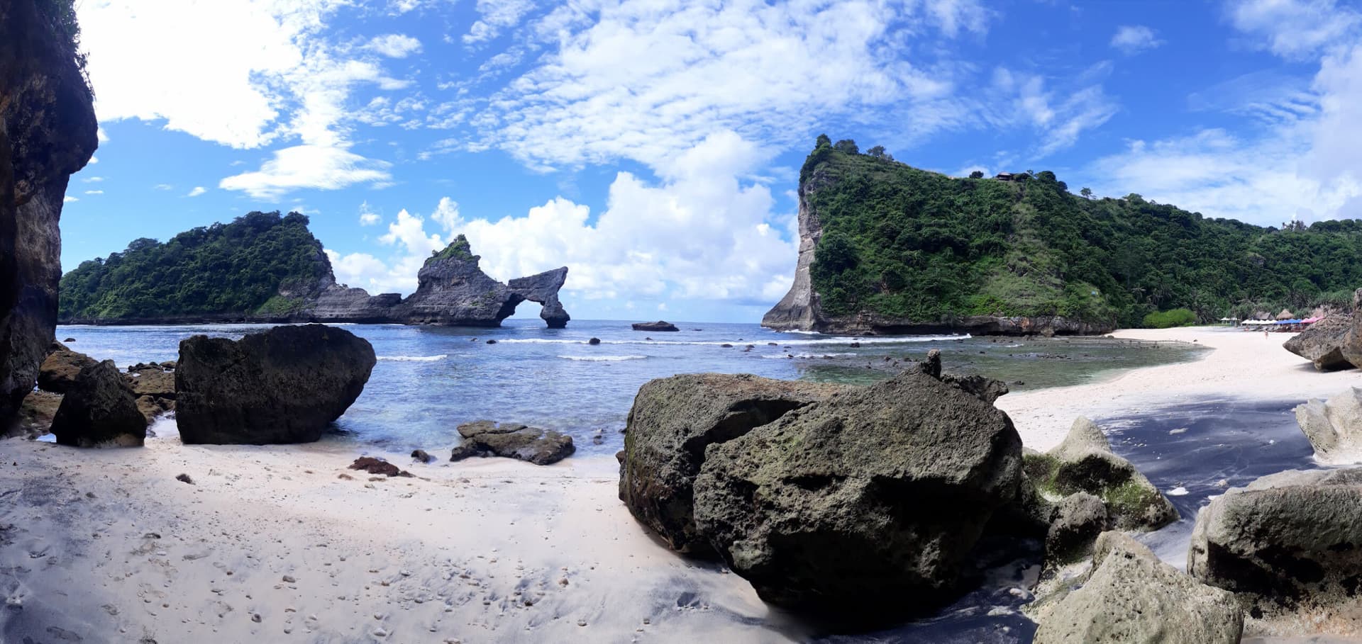 Atuh Beach